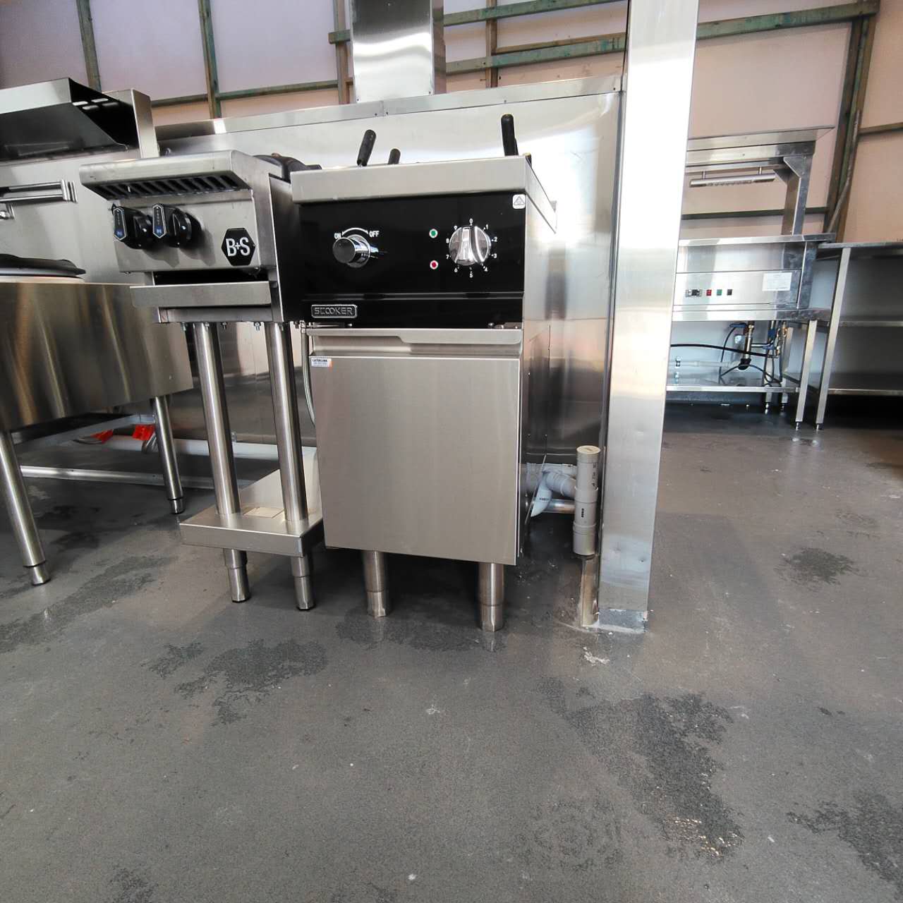Maddington Commercial Kitchen Fit-Out photo 5